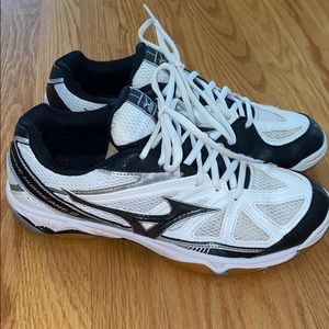 Mizuno Volleyball Sneakers